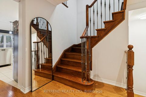 Photo 5 at 6 Summit Drive, Vellore Village, Vaughan