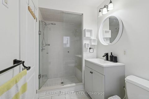 Photo 25 at 6 Summit Drive, Vellore Village, Vaughan