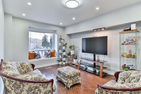 Photo 12 at 255 - 55 Collinsgrove Road, West Hill, Toronto