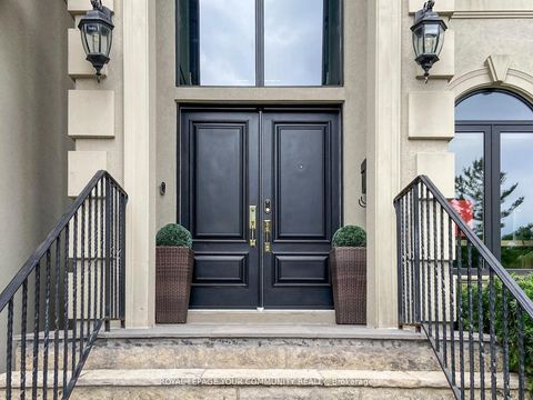 Photo 2 at 5 Trilogy Court, South Richvale, Richmond Hill