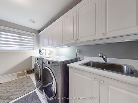 Photo 36 at 5 Trilogy Court, South Richvale, Richmond Hill