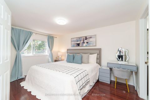 Photo 16 at 20 Croach Crescent, Agincourt North, Toronto