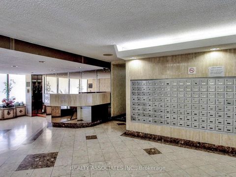 Photo 10 at 1704 - 205 Hilda Avenue, Newtonbrook West, Toronto