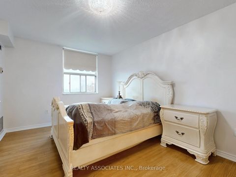 Photo 24 at 1704 - 205 Hilda Avenue, Newtonbrook West, Toronto