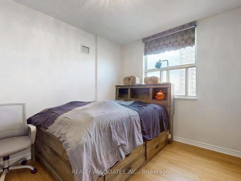 Photo 29 at 1704 - 205 Hilda Avenue, Newtonbrook West, Toronto