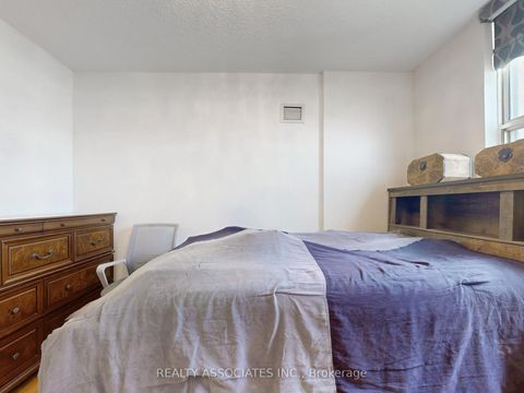 Photo 30 at 1704 - 205 Hilda Avenue, Newtonbrook West, Toronto