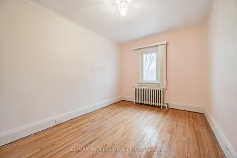 Photo 16 at 560 Atlas Avenue, Oakwood Village, Toronto