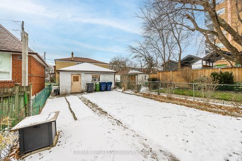 Photo 23 at 560 Atlas Avenue, Oakwood Village, Toronto