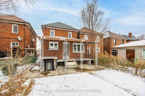 Photo 25 at 560 Atlas Avenue, Oakwood Village, Toronto