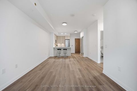 Photo 16 at 525 - 99 Eagle Rock Way, Rural Vaughan, Vaughan