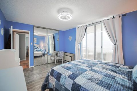 Photo 15 at 808 - 20 William Roe Boulevard, Central Newmarket, Newmarket