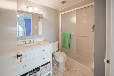 Photo 17 at 808 - 20 William Roe Boulevard, Central Newmarket, Newmarket