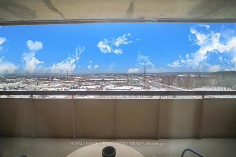 Photo 23 at 808 - 20 William Roe Boulevard, Central Newmarket, Newmarket