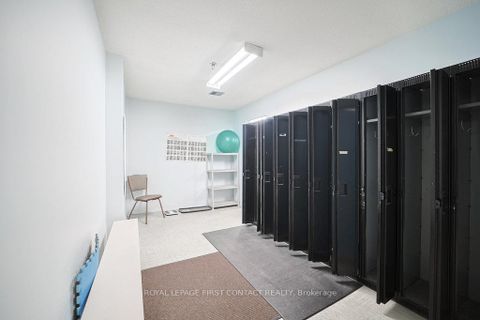 Photo 25 at 808 - 20 William Roe Boulevard, Central Newmarket, Newmarket