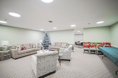 Photo 32 at 808 - 20 William Roe Boulevard, Central Newmarket, Newmarket