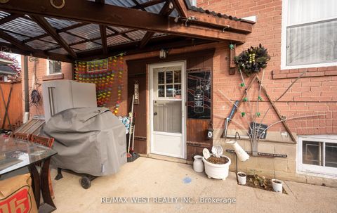 Photo 7 at 57 Westglen Crescent, City Centre West, Toronto