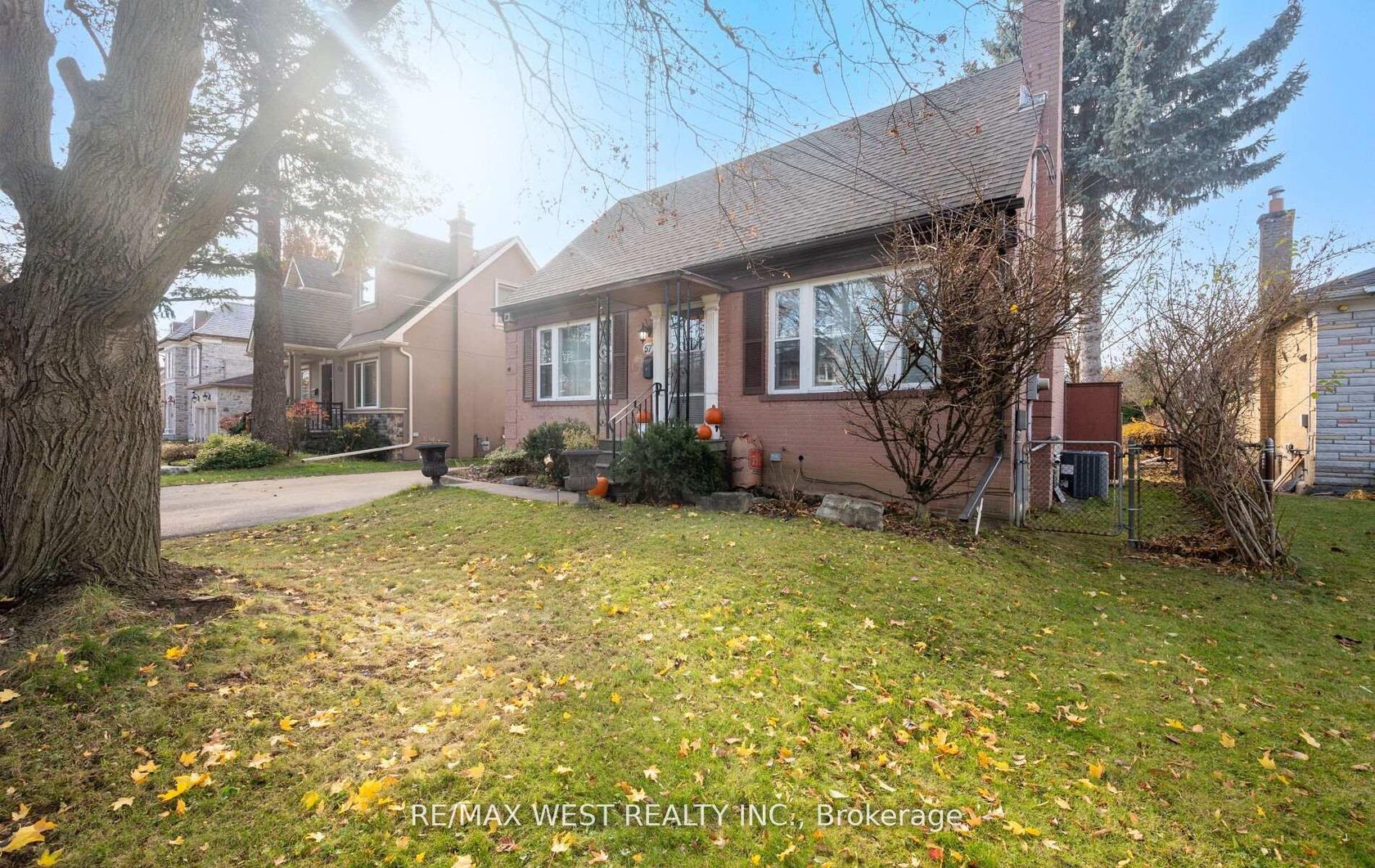 57 Westglen Crescent, City Centre West, Toronto 