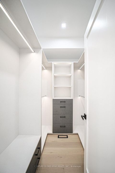 Photo 22 at 1 Frankwood Road, Queensway, Toronto