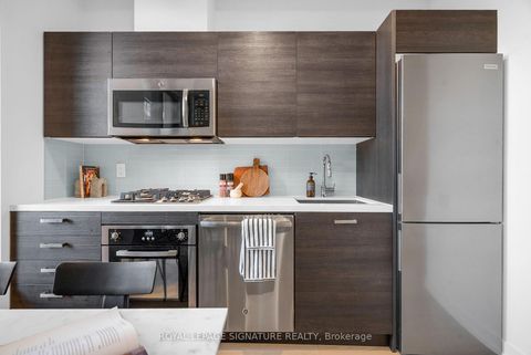 Photo 9 at 606 - 11 Charlotte Street, Waterfront Communities C1, Toronto