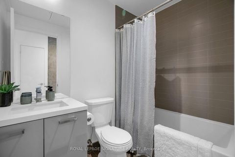 Photo 14 at 606 - 11 Charlotte Street, Waterfront Communities C1, Toronto