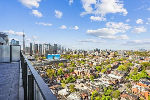 Photo 13 at 2003 - 195 McCaul Street E, Chinatown, Toronto