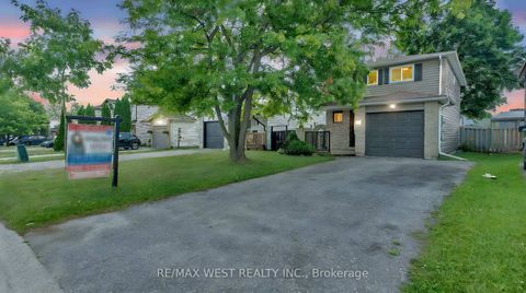 Photo 2 at 67 Corbett Drive, Grove East, Barrie