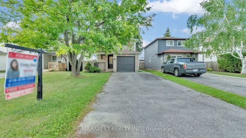 Photo 3 at 67 Corbett Drive, Grove East, Barrie