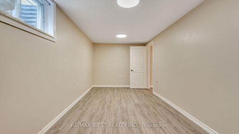 Photo 39 at 67 Corbett Drive, Grove East, Barrie