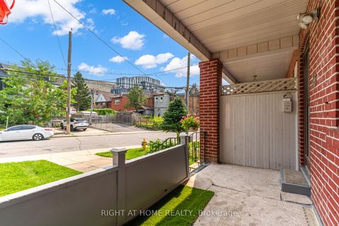 Photo 2 at 16 Pryor Avenue, Pellam Park, Toronto