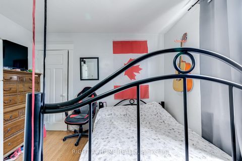 Photo 8 at 16 Pryor Avenue, Pellam Park, Toronto