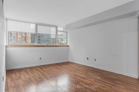 Photo 7 at 409 - 1055 Bay Street, Bay Street Corridor, Toronto
