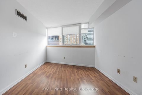 Photo 8 at 409 - 1055 Bay Street, Bay Street Corridor, Toronto