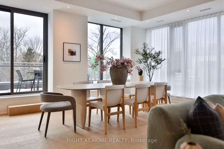 Photo 6 at 302 - 10 Prince Arthur Avenue, Annex, Toronto