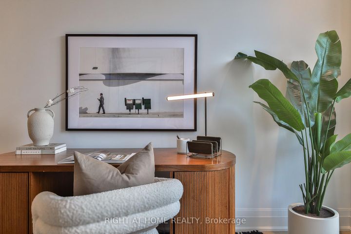 Photo 12 at 302 - 10 Prince Arthur Avenue, Annex, Toronto