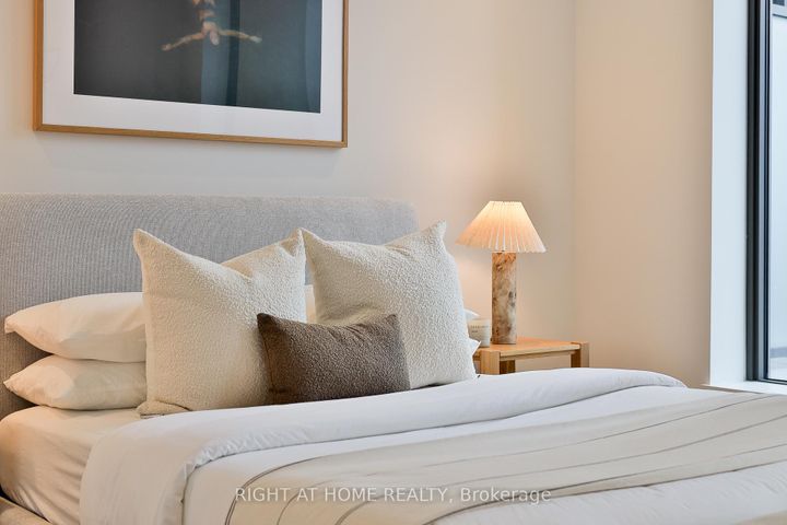 Photo 22 at 302 - 10 Prince Arthur Avenue, Annex, Toronto