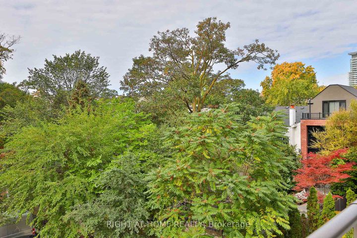 Photo 25 at 302 - 10 Prince Arthur Avenue, Annex, Toronto