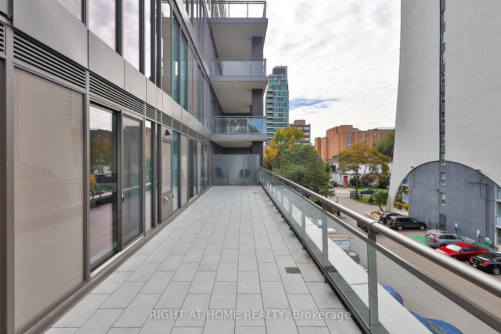 Photo 26 at 302 - 10 Prince Arthur Avenue, Annex, Toronto