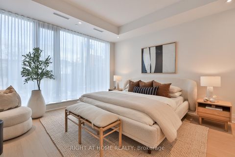 Photo 15 at 302 - 10 Prince Arthur Avenue, Annex, Toronto