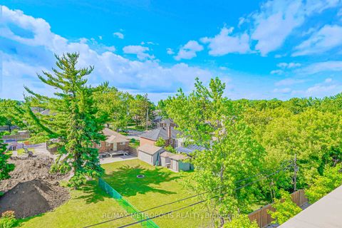 Photo 8 at 29 - 871 Sheppard Avenue W, Clanton Park, Toronto