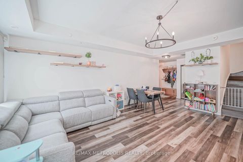 Photo 10 at 29 - 871 Sheppard Avenue W, Clanton Park, Toronto