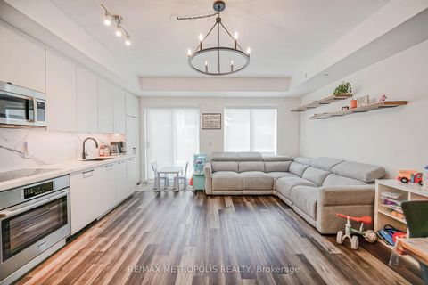 Photo 12 at 29 - 871 Sheppard Avenue W, Clanton Park, Toronto