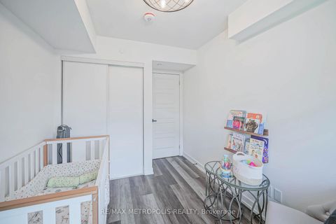Photo 13 at 29 - 871 Sheppard Avenue W, Clanton Park, Toronto