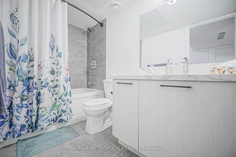 Photo 18 at 29 - 871 Sheppard Avenue W, Clanton Park, Toronto