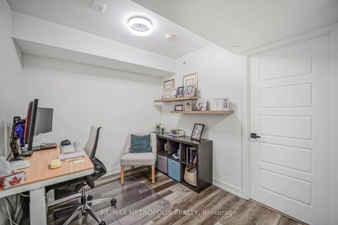 Photo 21 at 29 - 871 Sheppard Avenue W, Clanton Park, Toronto