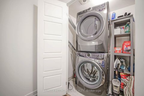 Photo 31 at 29 - 871 Sheppard Avenue W, Clanton Park, Toronto