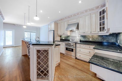 Photo 17 at 458 Guildwood Parkway, Guildwood, Toronto