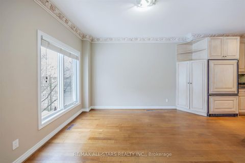 Photo 22 at 458 Guildwood Parkway, Guildwood, Toronto