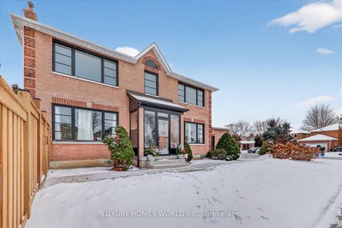 Photo 5 at 1 Arisaig Drive, Maple, Vaughan