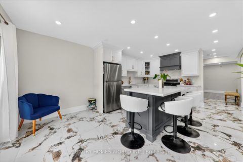 Photo 16 at 1 Arisaig Drive, Maple, Vaughan