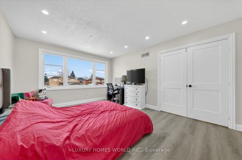 Photo 35 at 1 Arisaig Drive, Maple, Vaughan